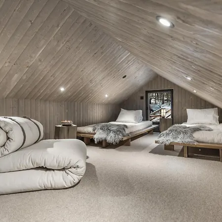 North Nova 18c By Hilla *